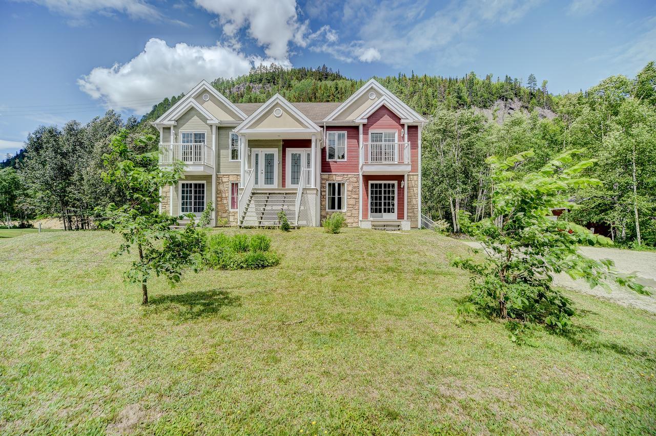Ferienwohnung Entre Roc Et Montagne LʼAnse-Saint-Jean Exterior foto