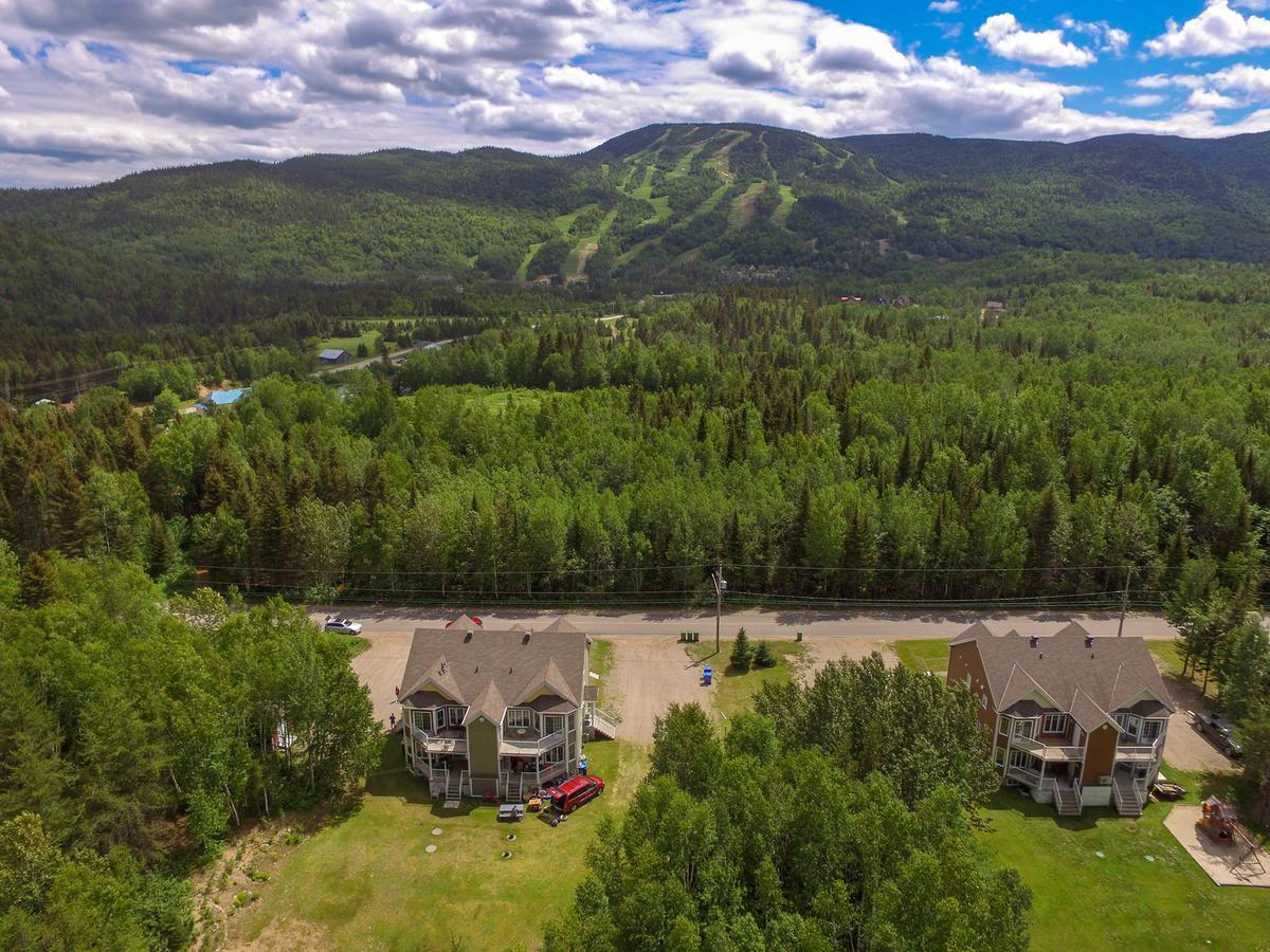 Ferienwohnung Entre Roc Et Montagne LʼAnse-Saint-Jean Exterior foto
